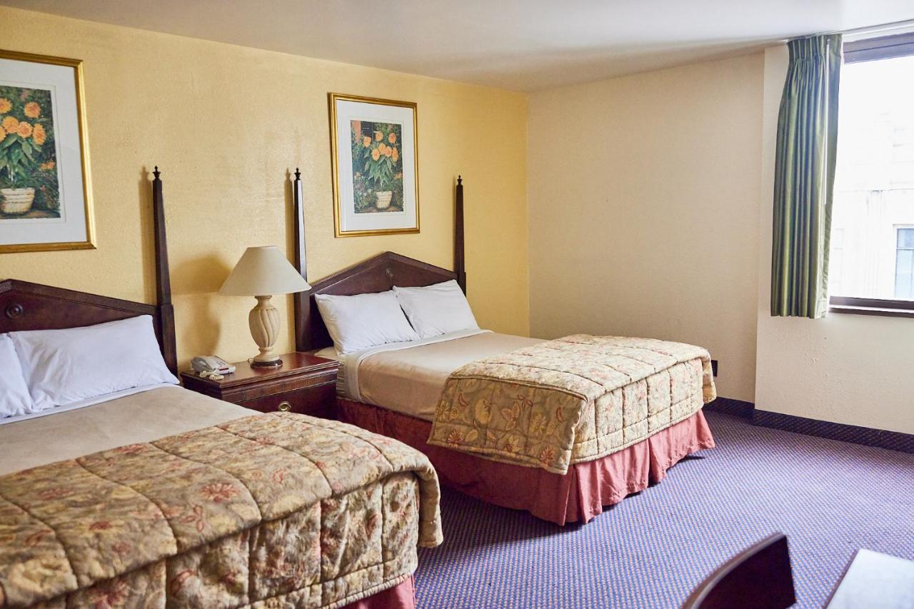 Mclure Hotel Вілінг Екстер'єр фото