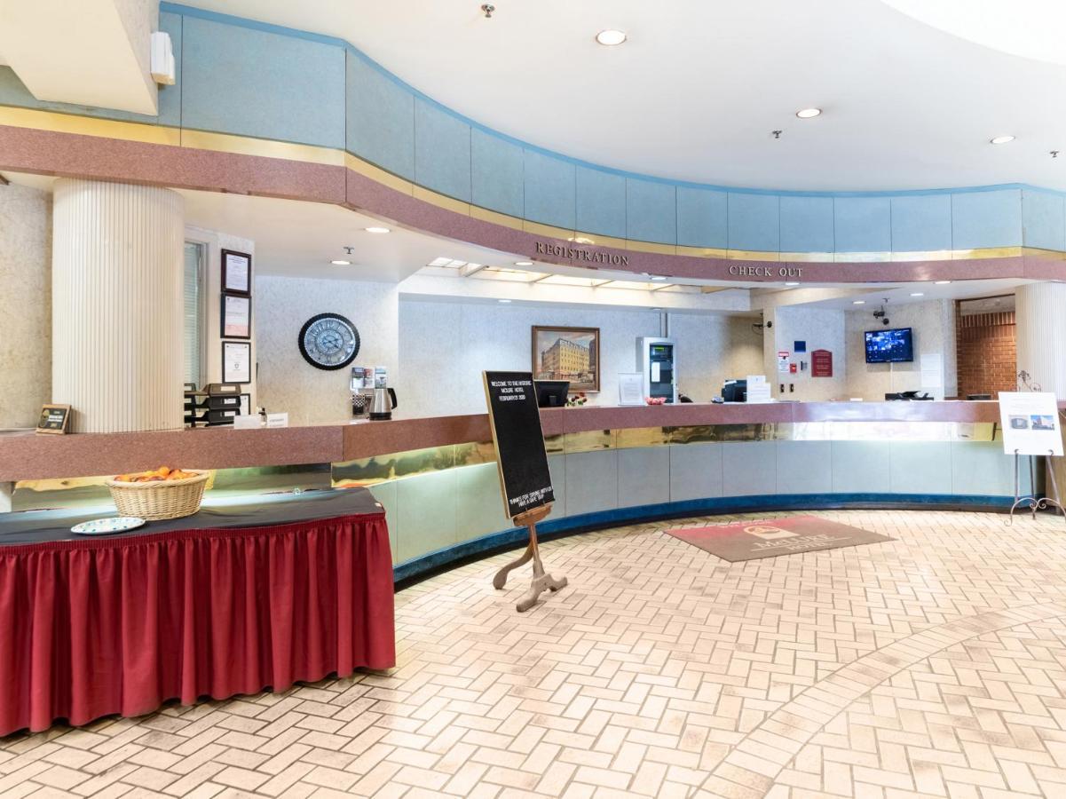 Mclure Hotel Вілінг Екстер'єр фото